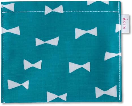 Amazon Co Jp マスクケース おしゃれ マスク入れ コンパクトに収納 撥水加工 除菌スプレーでサッとお手入れ ラミネート加工マスクケースs リボンブルー ドラッグストア