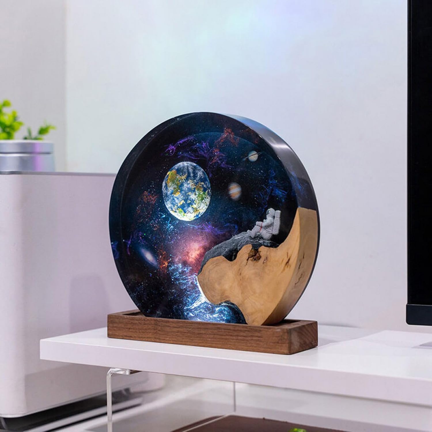 Astronaut Resin Wood Light Decor Ornament gift for Men, Handmade Resin Wooden Lamp Multicolor USB Night Light, Galaxy Astronaut Diving Nightlights Christmas Birthday Gift for Dad Boys (Style3)