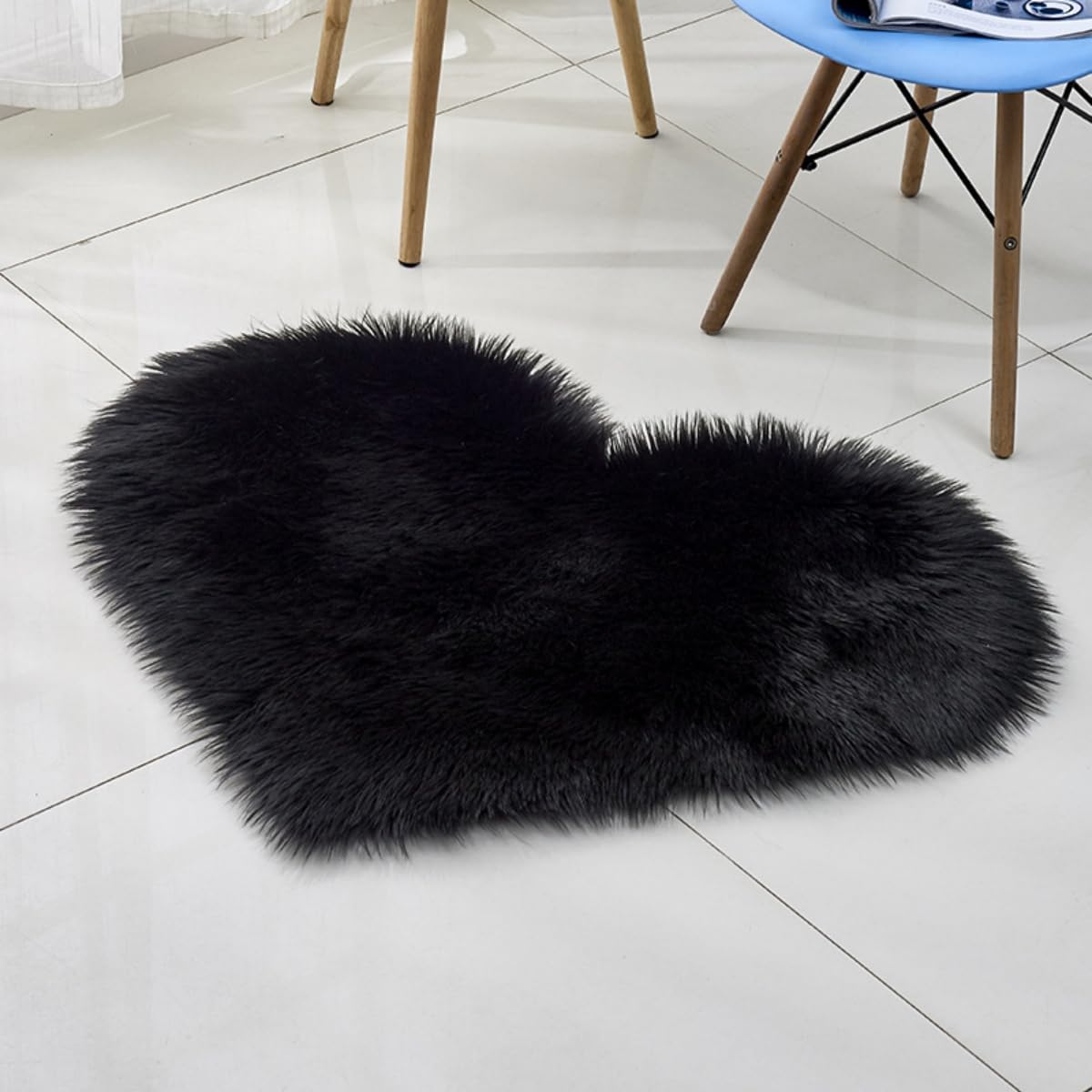 BWGHBH Fluffy Faux Fur Heart Shaped Area Rug Soft Fuzzy Carpet Home Decoration Wedding Party for Bedroom Living Room Bedside 40x50cm Black