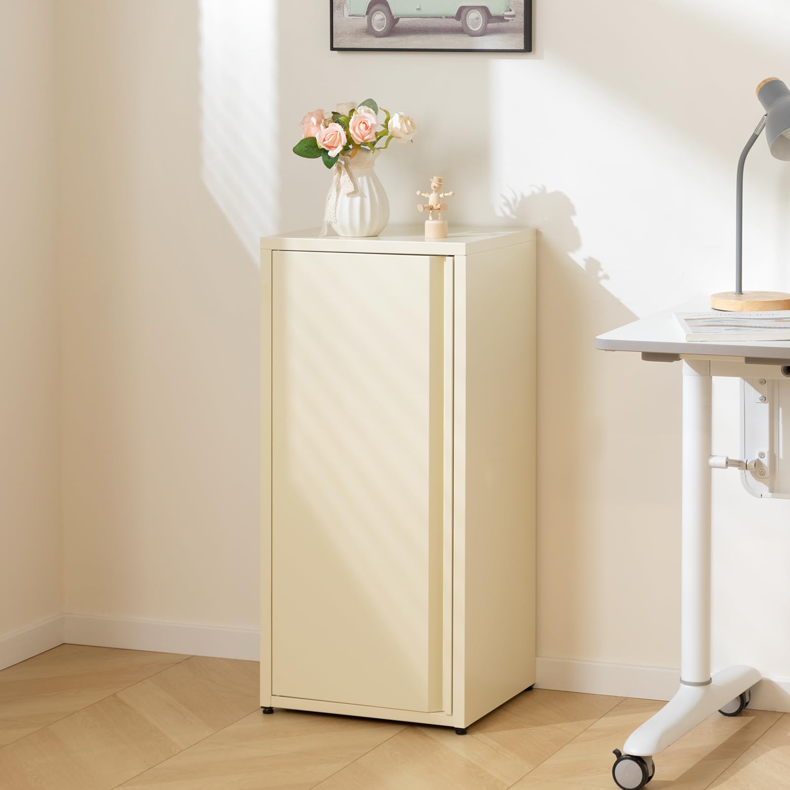 HollyHOME Metallschrank Magnetverschluss Aktenschrank Metall mit Einer Tür,Vitrine Büro-Aufbewahrungsschrank,2 verstellbare Regale,Aktenschränke für den kleinen Kleiderschrank zu Hause,Creme