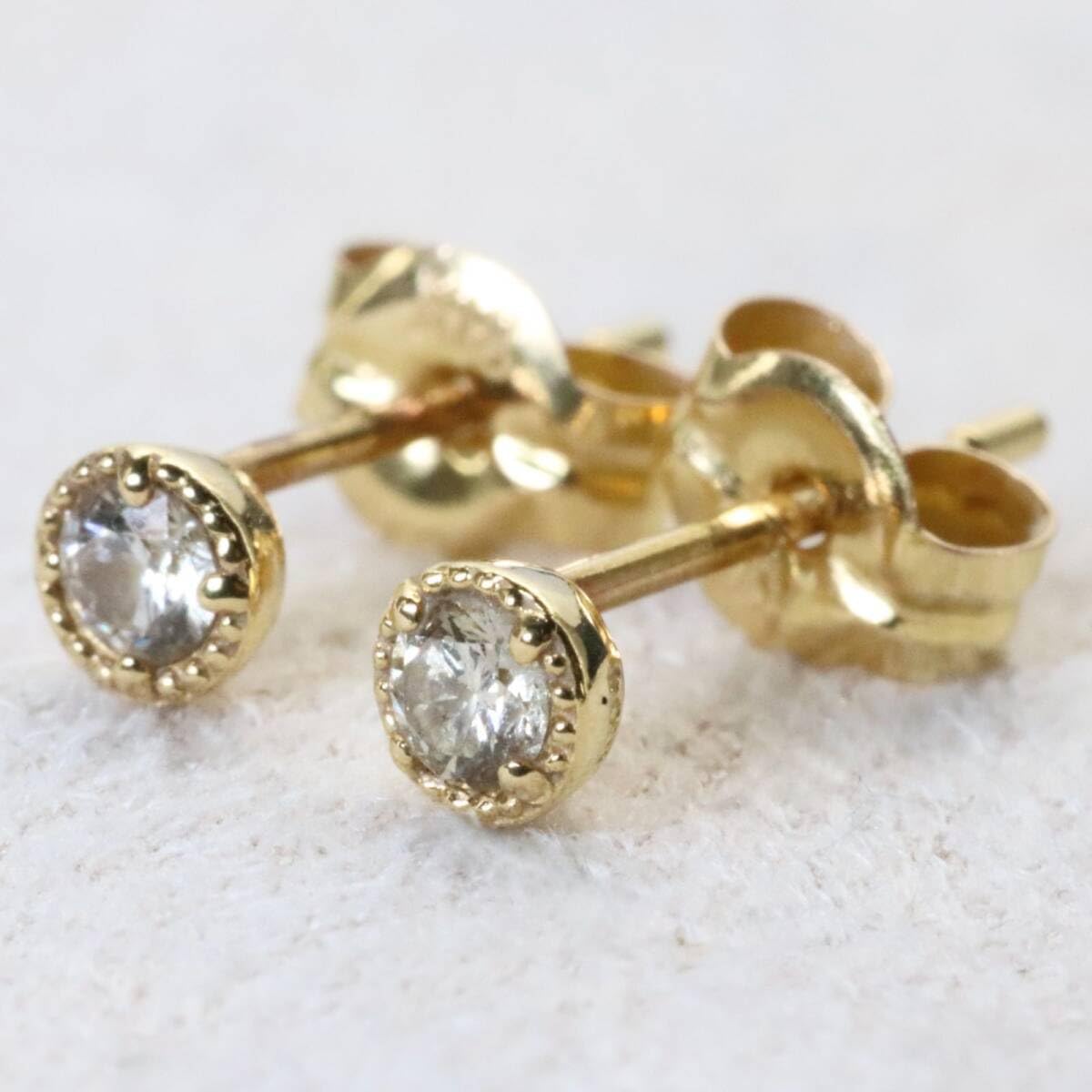 Amazon.co.jp: アガット ピアス K18 ダイヤモンド 0.04ct×2 ミル打ち 