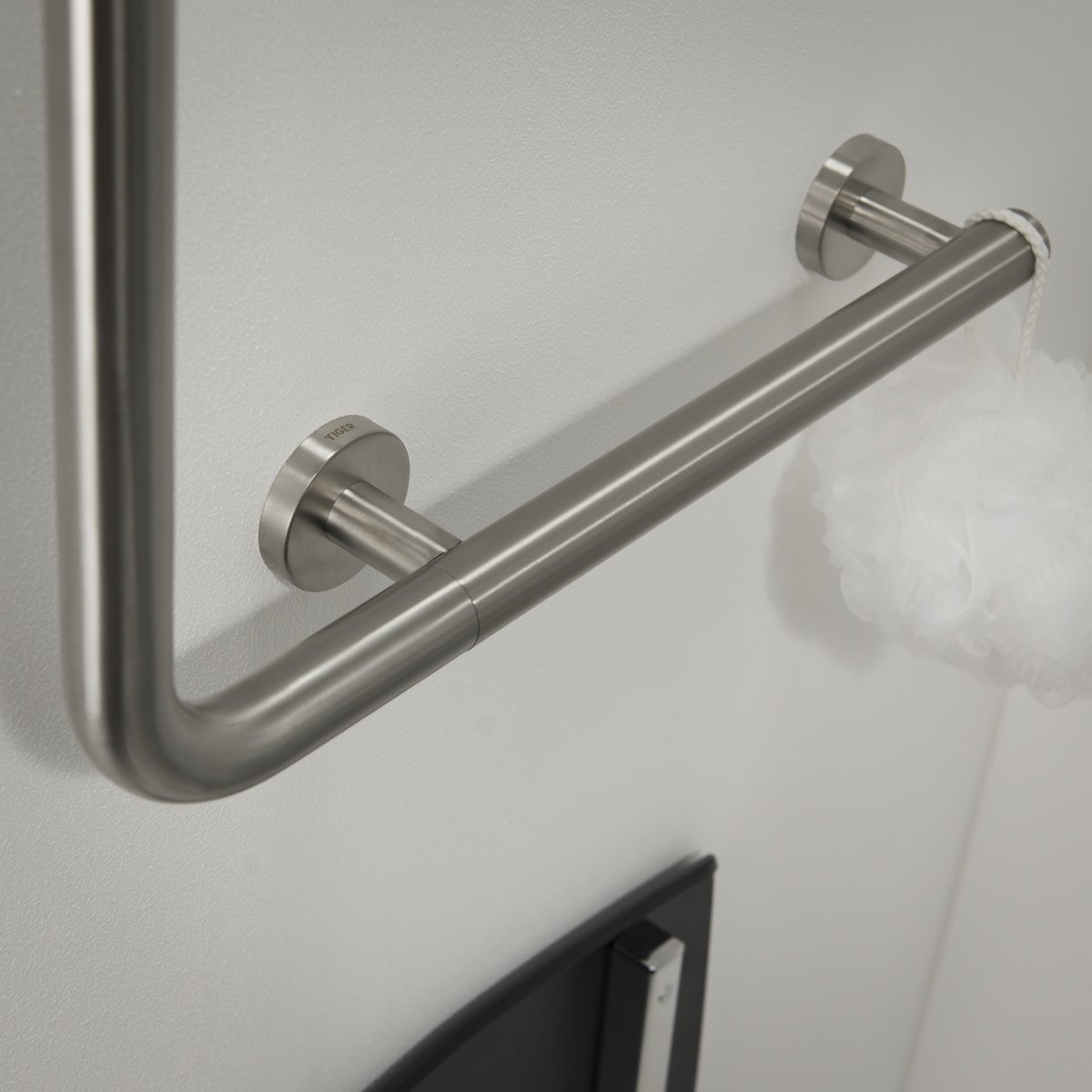 Tiger Boston Comfort & Safety Asidero De Baño, Acero Inoxidable Cepillado, 42.6X70X7 Cm