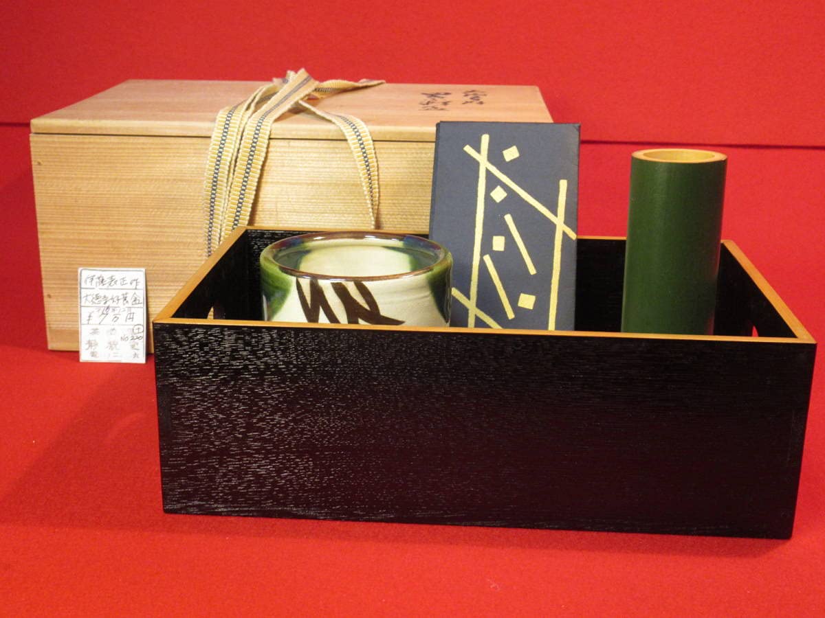 S324 蓋置 『松竹梅』『平安 伊藤表正作』『木製』 共箱 茶道具