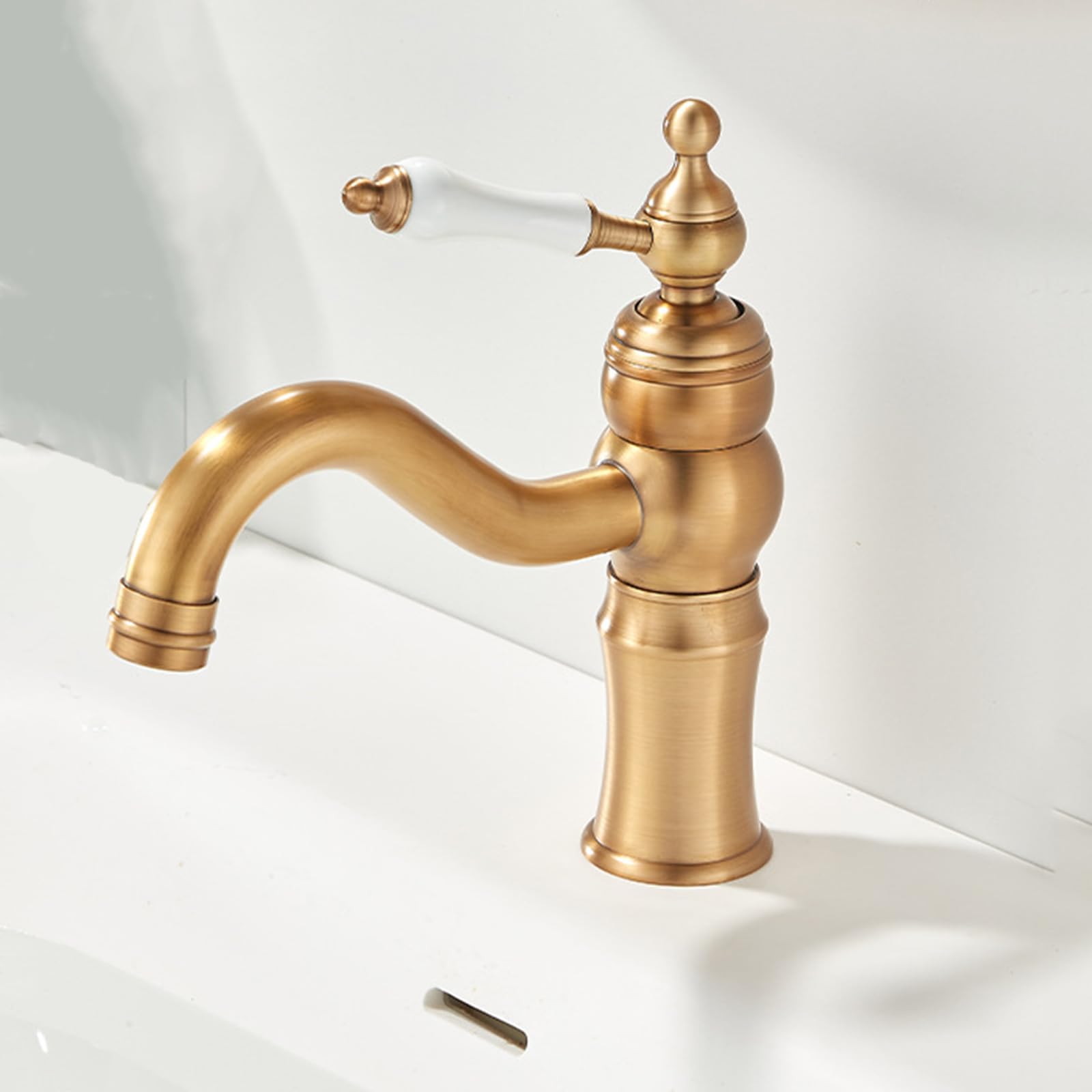Mitigeur vintage de salle de bains pour vasque rétro et ambiance authentique - 8
