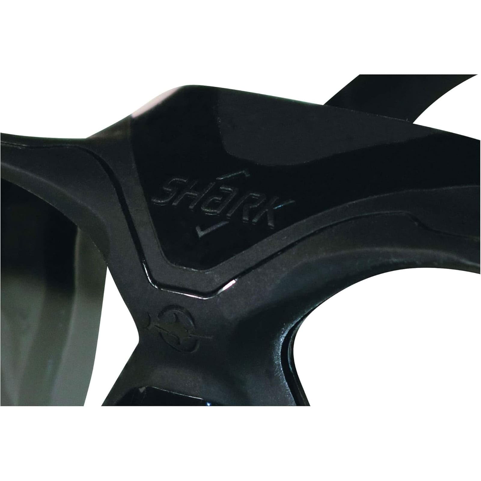 SHARK - T/C: Negro