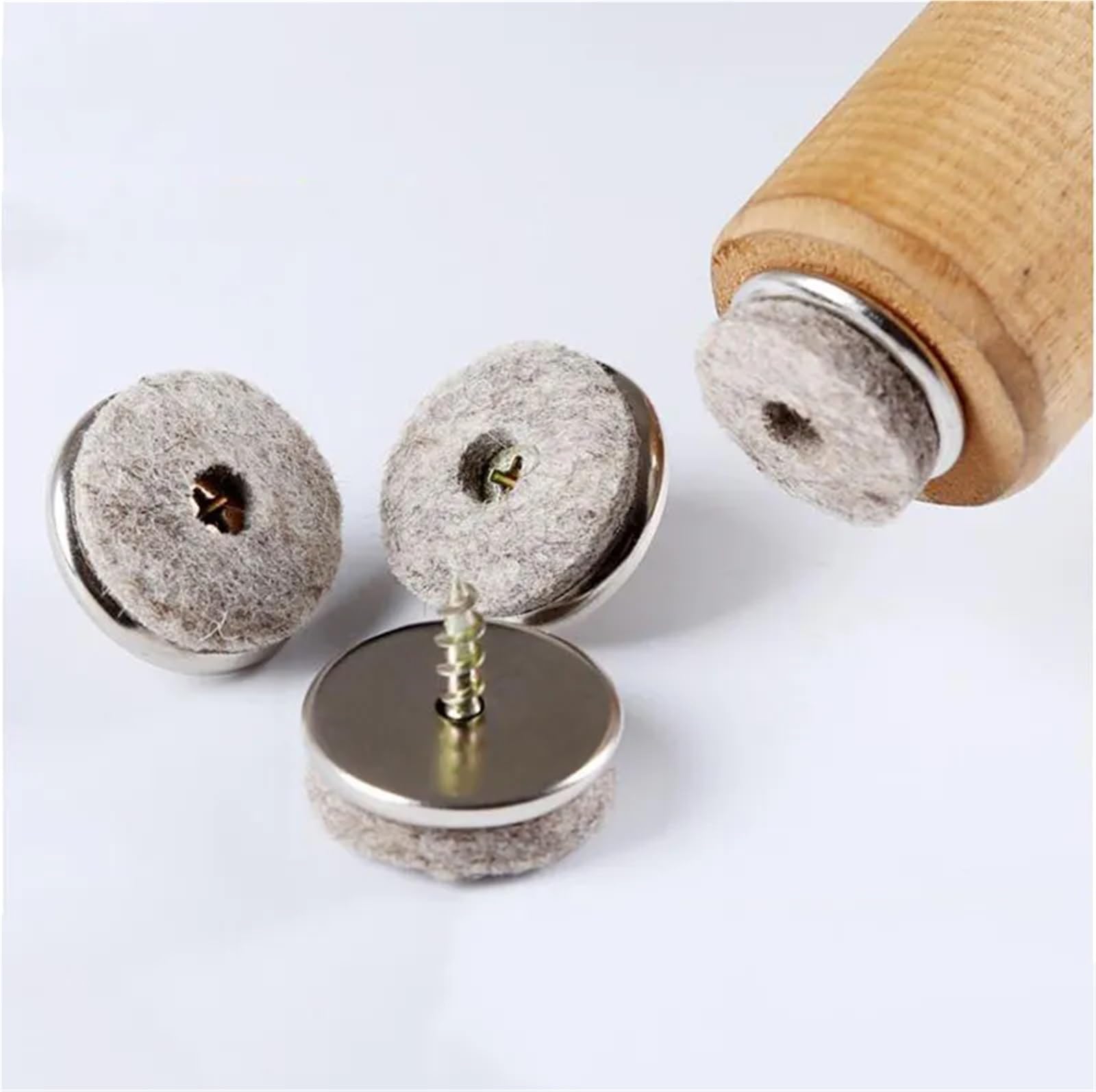 100 clavos para patas de muebles, tornillos de fieltro, antideslizantes, protectores de suelo de madera, accesorios para muebles de uñas (22 mm)
