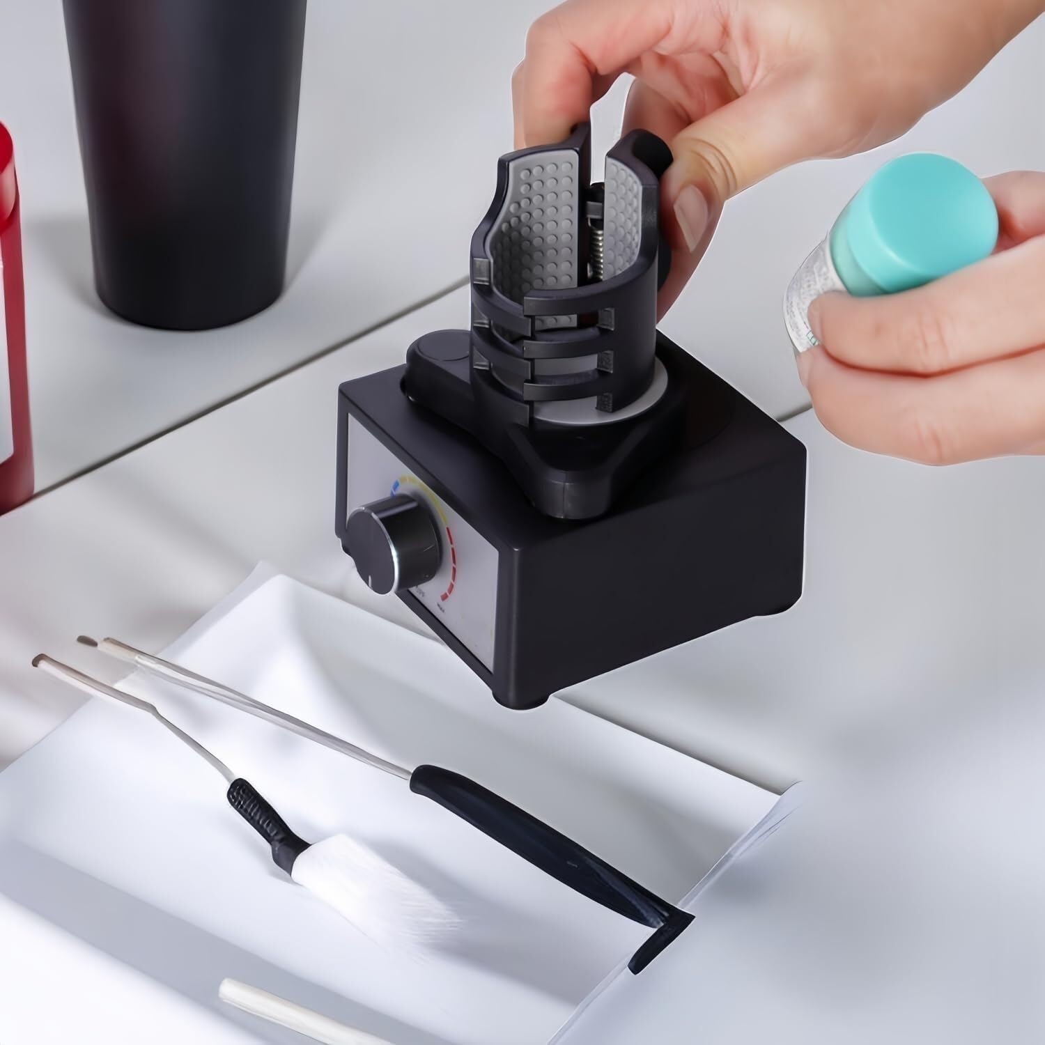 Coctelera manos libres con ajuste de 3 velocidades, ideal para proyectos de bricolaje, esmalte de uñas y pinturas acrílicas, 300 ~ 2400 rpm
