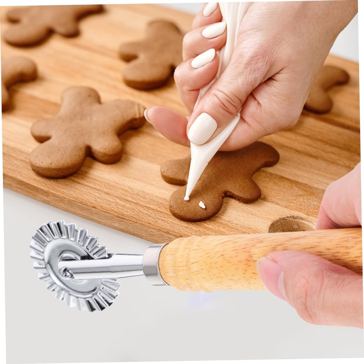 OUNONA 3sets 2pcs Alloy Noodle Lattice Roller Pizza Cutter Kitchen Tool for Spaghetti Cookie Making Design Easy to Use Housewarming Present 2pcs*3