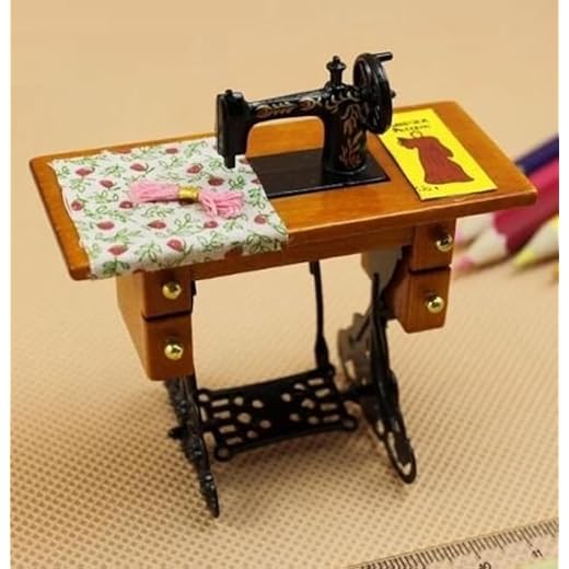 EatingBiting Retro Vintage Sewing Machine Dollhouse Miniature 1:12 Scale Fairy Doll Home Life Scene , For Kid Children Holidays Gift .
