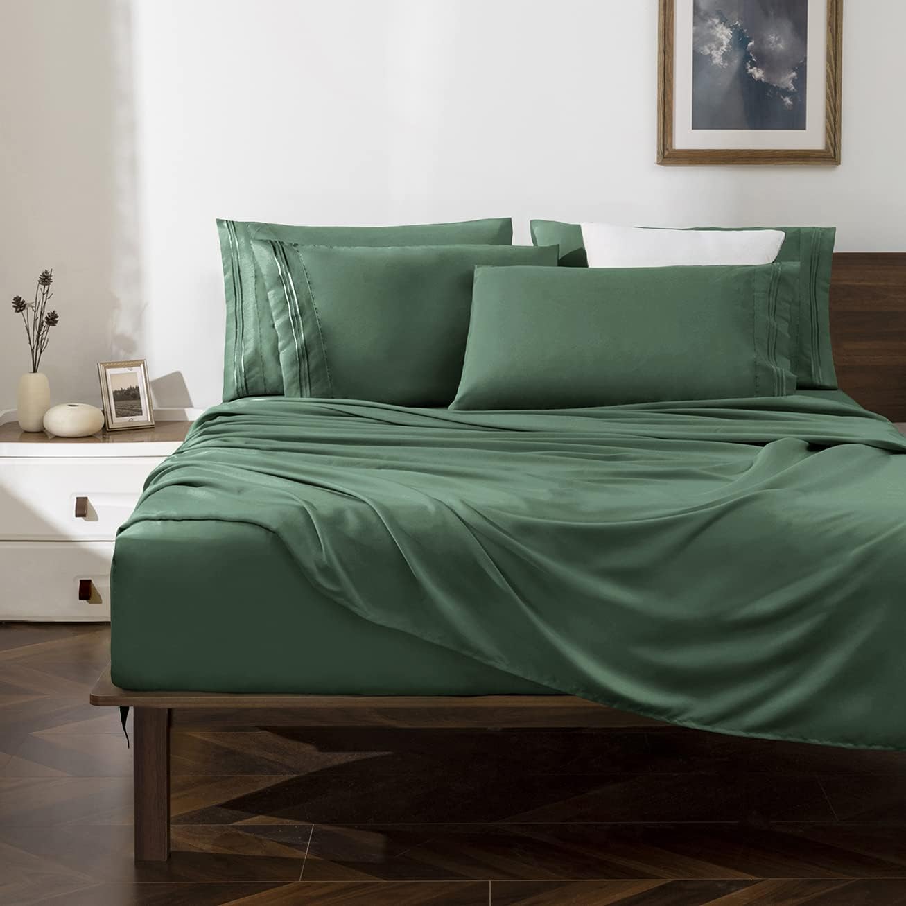 Horbaunal Forest Green Queen Size Sheet Set - 6 Piece Luxury 1800 Thread Count Bedding Sheets & Pillowcases - 16 Inch Deep Pocket Microfiber Bedding Set - Soft & Wrinkle Bed Sheets : Home & Kitchen