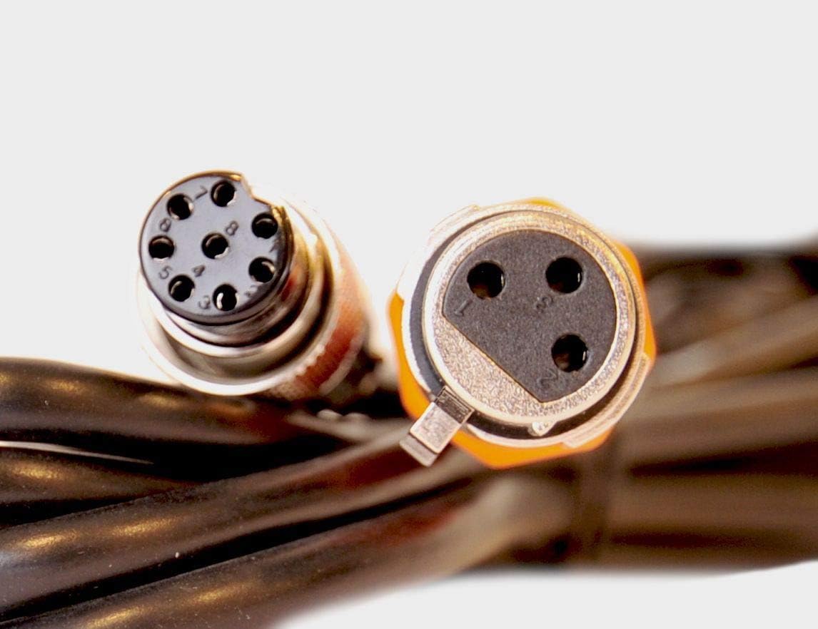 Close-up of Heil Sound CC-1-XLR-Y connectors
