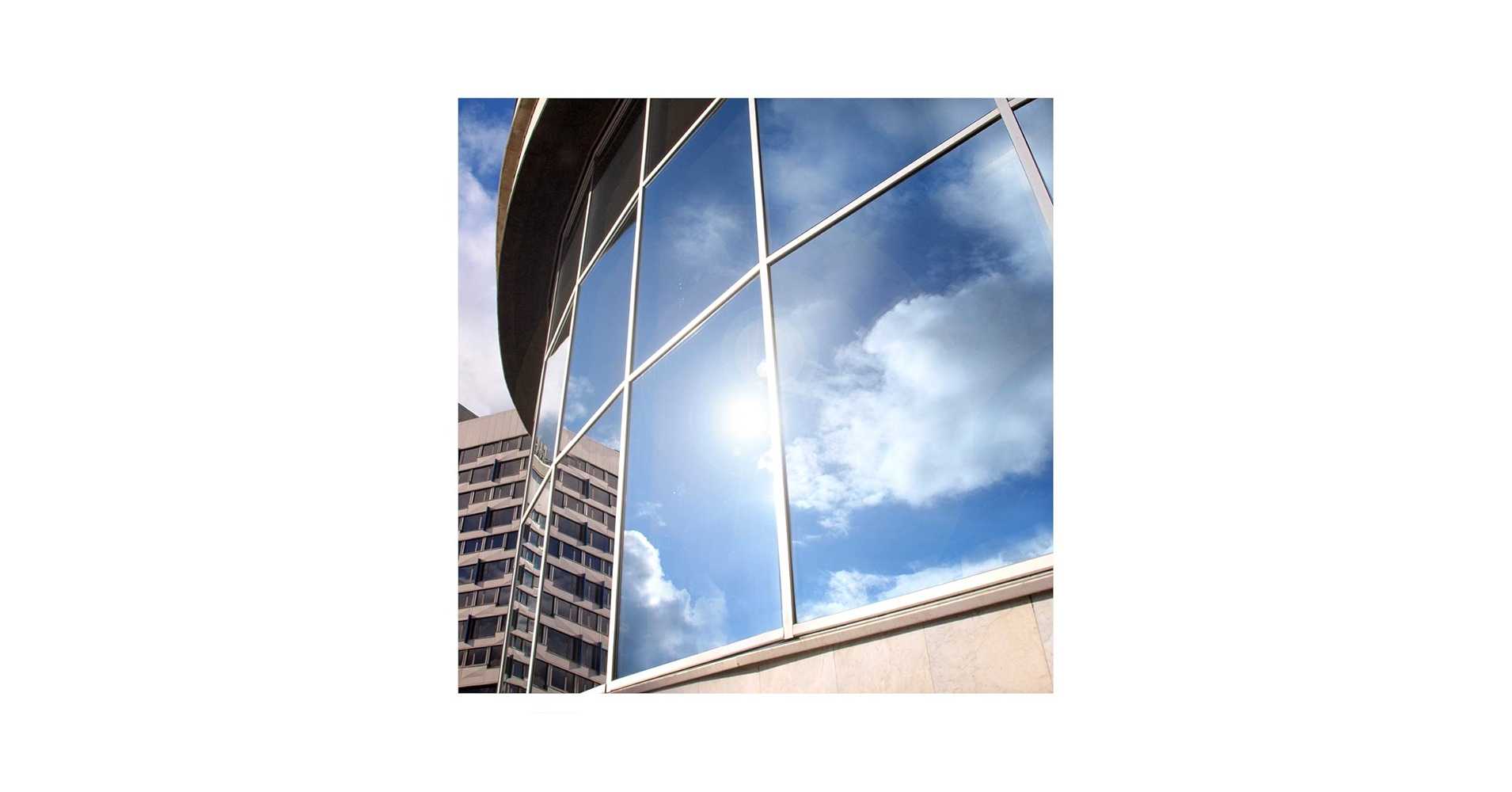 ⑦Dolby•dts フィルム 16mm_SUN_1_1500x1500_DlbPerf_g