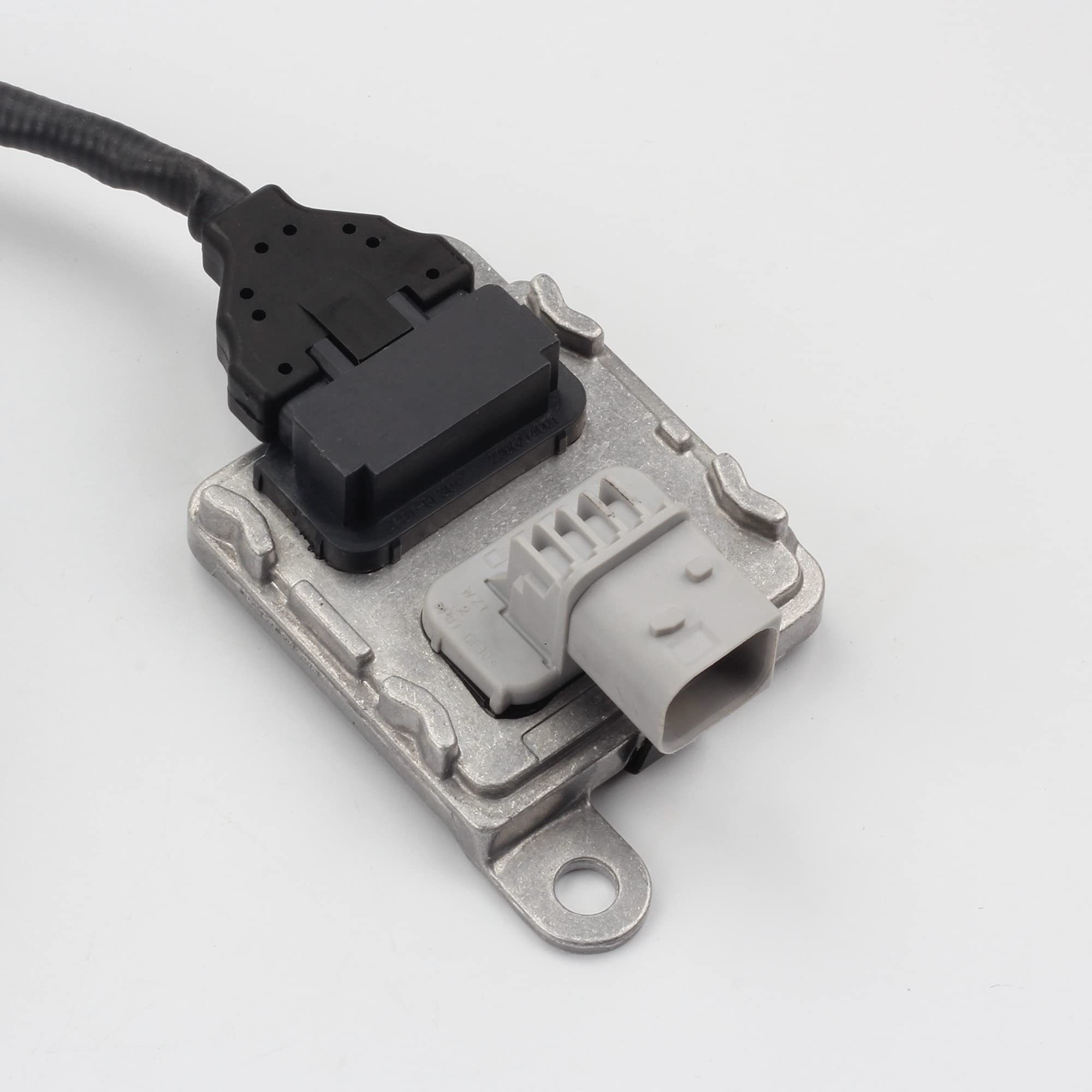 Amazon.com: Dasbecan 68210084AA Nox Nitrogen Oxide Upstream Sensor  