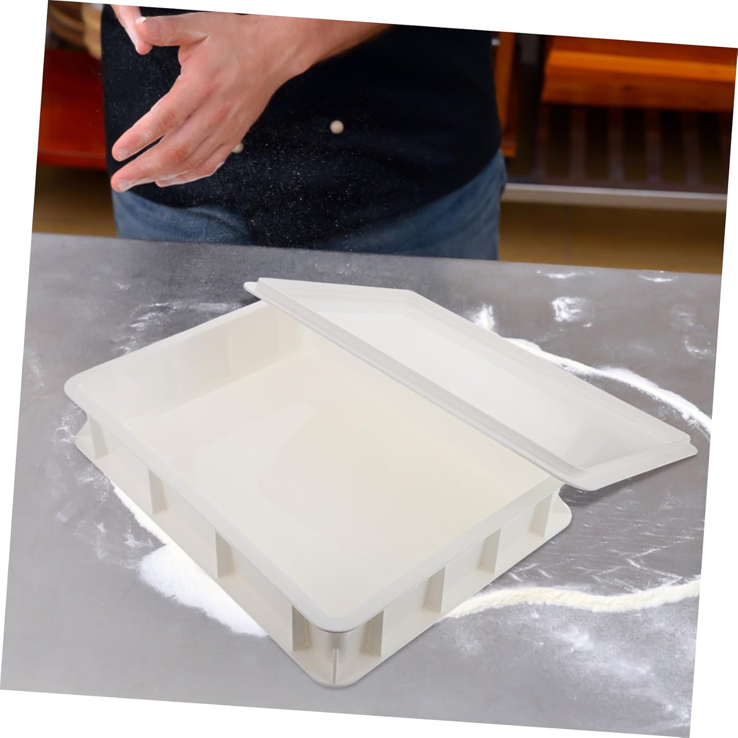 Efficient Pizza Dough Storage Stackable Proofing Box Lid Plastic Container for Home Bakery Use