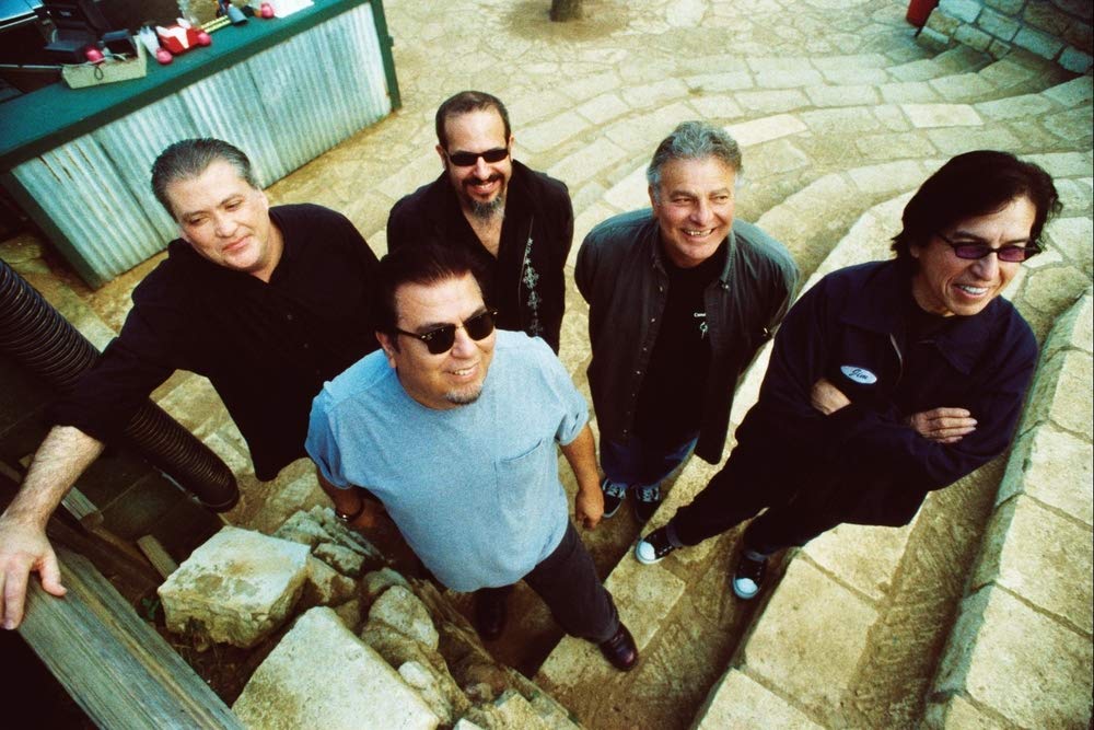 Los Lobos on Amazon Music