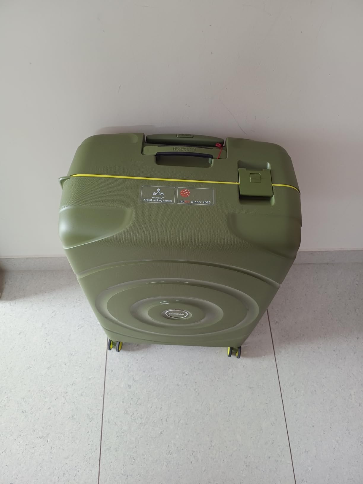 Buy American Tourister AMT CIRCURITY 55CM TSA Black 3 Point TSA Lock ...