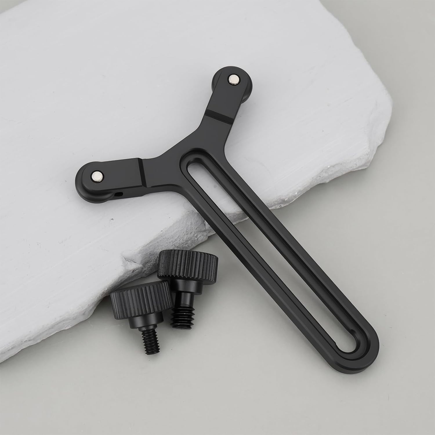 1 Set Telephoto Lens Support Bracket 1/4 Inch and M4 Screws Compatible with DJI RS3 Gimbal