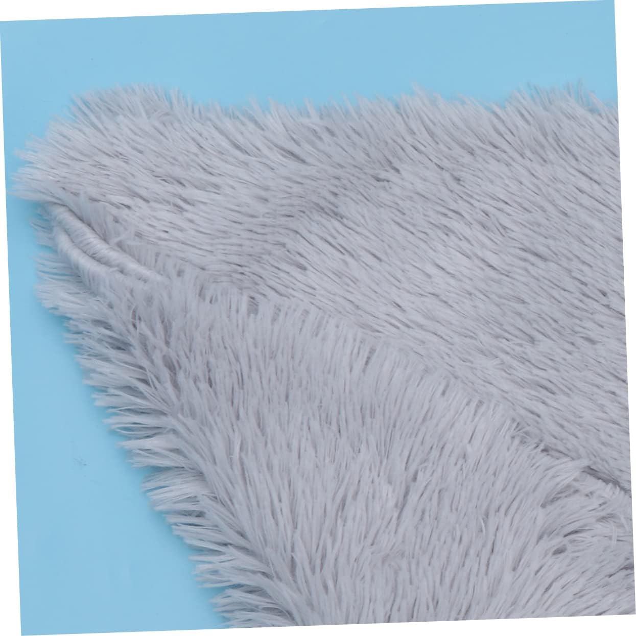 1pc Comfortable Plush Pets Blanket Warm Fleece Dog and Cat Sleep Mat Material Light Grey for and Autumn Use
