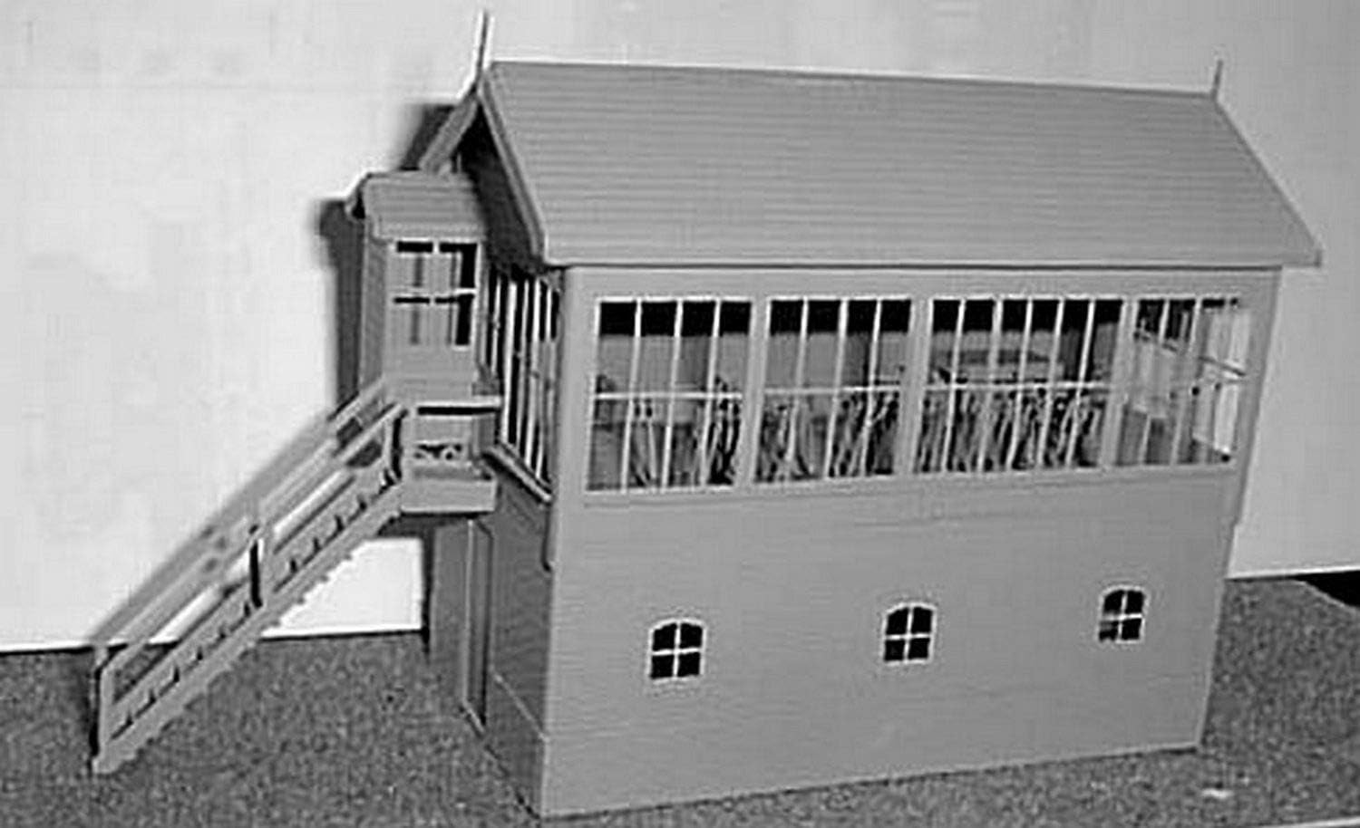Langley Models LNWR / LMS standard Signal Box OO Scale UNPAINTED Model