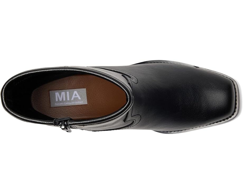 MIA Dagny - Top View