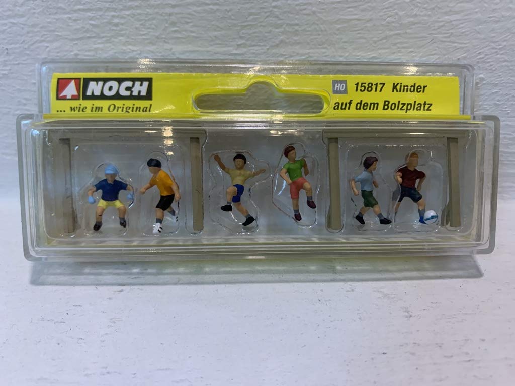 NOCH H0 Figures Children on the Bolzplatz, H0 Miniature Figures Set for Model Making Football Scenes, Colourful