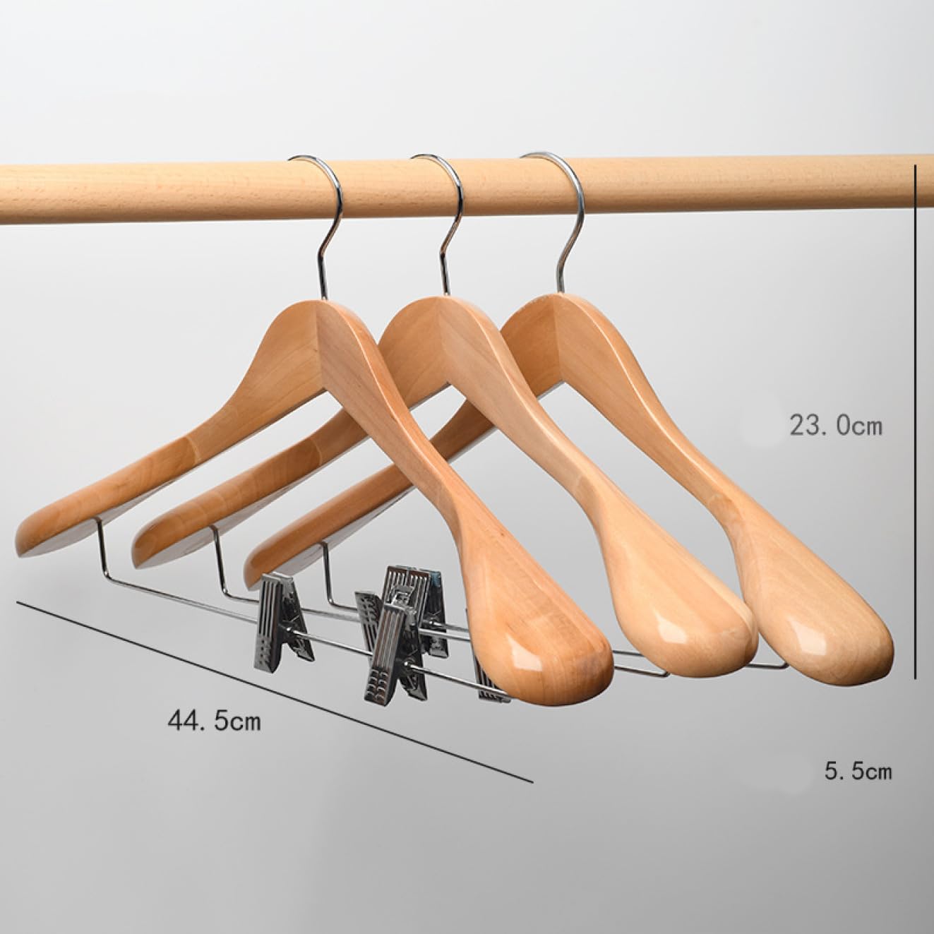 Amazon.co.jp: ハンガー 天然木製ハンガー 20本組 回転 40 頑丈で耐久