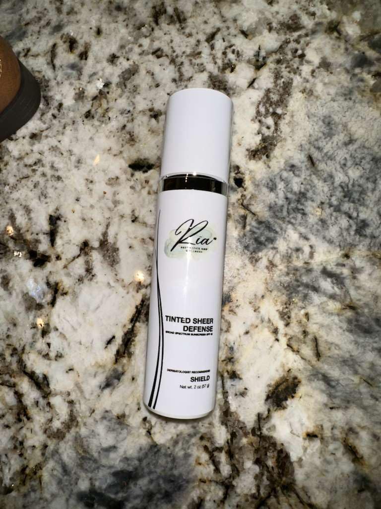 Ria Aesthetics and Wellness Ria Sunscreen & Moisturizer – Broad Spectrum Face Lotion with Vitamin E – Lightweight, Non-Greasy Daily Skin Protection (Physical Daily Defense with SPF 40)