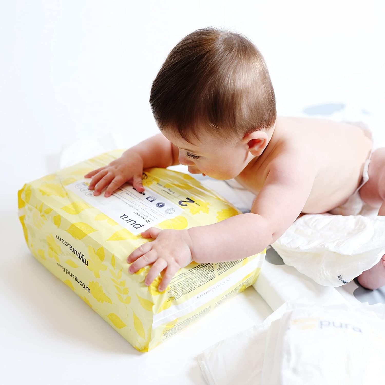 Pura Pannolini Ecologici, Taglia 2 (Mini 3-6kg), 152 Pannolini (4 Confezioni da 38), Scatola Mensile, Certificati EU Ecolabel, Cotone Biologico, Senza Profumo, Indicatore di Umidità
