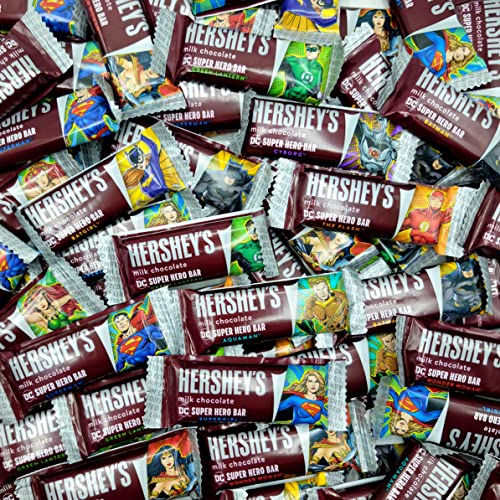 Hershey's Milk Chocolate - DC Super Hero Hershey Chocolate Bars - Wonder Woman and Batman Superman Chocolate Candy - Fun Size Candy for Christmas and Halloween (2 Pound)