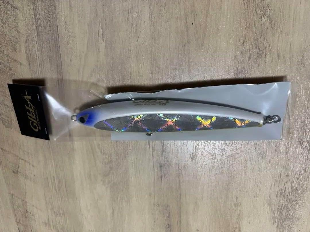 ギラ 220 スノーホワイト ギラ 220 スノーホワイト