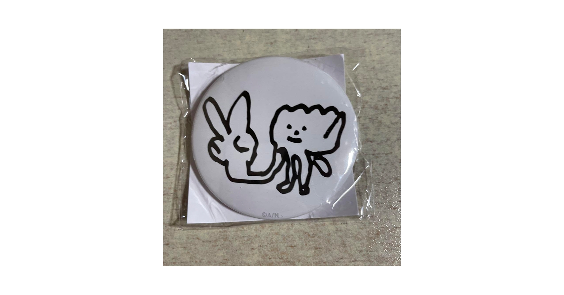 Amazon | 葛葉 缶バッジ ChroNoiR カプセルトイ イラスト くろの