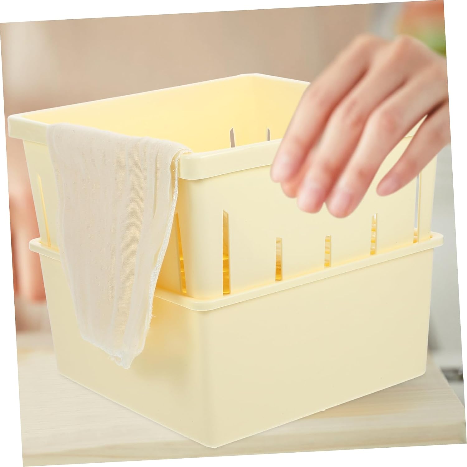 Mikinona 1set Diy Tofu Press Mold Kit Food-grade Tofu Maker for Homemade Soybean Curd Includes Press Cloth for Kitchen Use and Easy Preparation