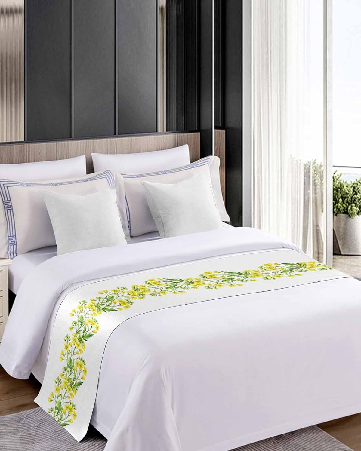 Smile Sunflower Bed Runner Scarf Spring Summer Yellow Flower Bedding Scarf Decorative Bed Runners Cover for Home Bedroom Hotel Wedding Room Bed Scarf for Foot of Bed King 102x20in