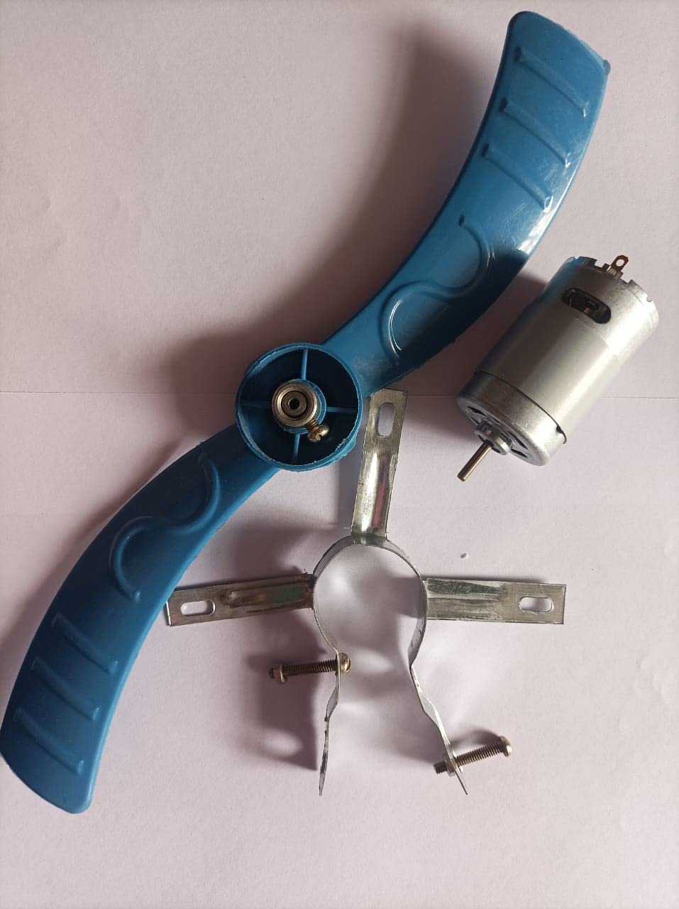 Rashri; One for all 12v 2.5 Inch motor RS550 with 12inch two wing propeller (B0C3ZT73QV) Amazon Price History, Amazon Price Tracker