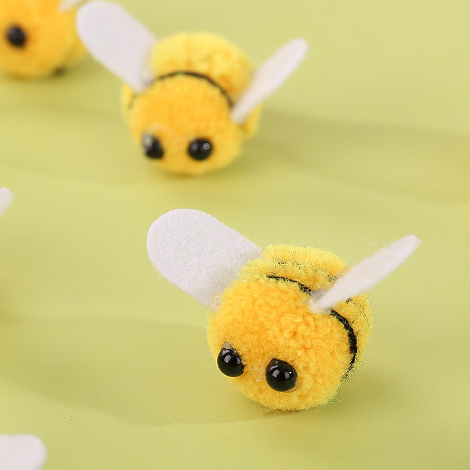 Zuasdvnk 50 Abejas De Fieltro Para Manualidades – Decoración De 2 Cm – Ideales Para Fiestas, Scrapbooking Y Proyectos Creativos