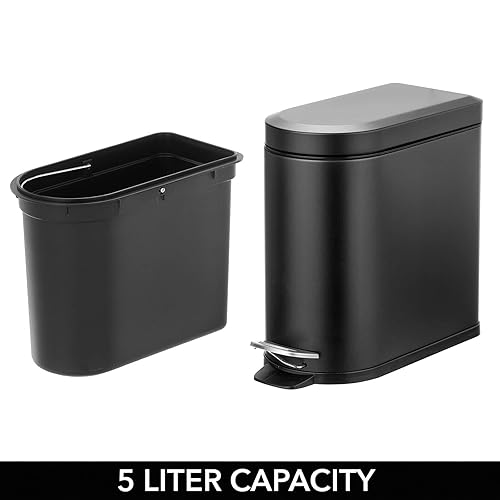 Miniatura 5 de mDesign Cubo de basura pequeño de acero inoxidable de 2.6 galones con escalón de metal para baño, dormitorio, oficina en casa, cubo de basura en