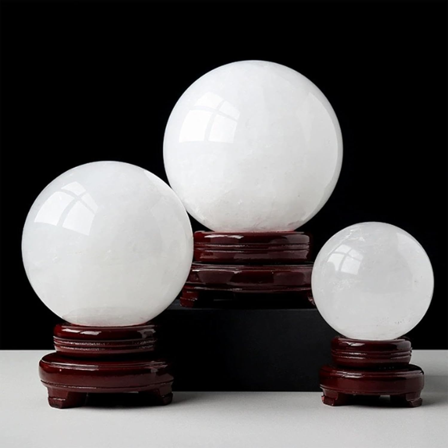 White Calcite Sphere Quartz Crystal Ball Divination Gemstone Ball Sculpture Figurine Precious Gifts for Family and Friends,12cm