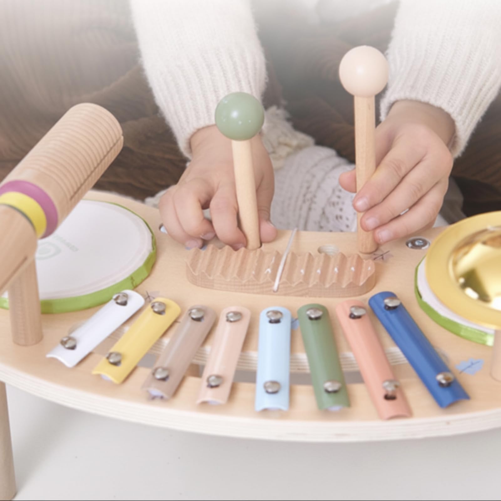 harayaa Mesa Musical Infantil de Madera Juguete de Percusión Instrumento Educativo Centro Rítmico con Sección y Tubo Estriado Impulsa Exploración Sensorial y