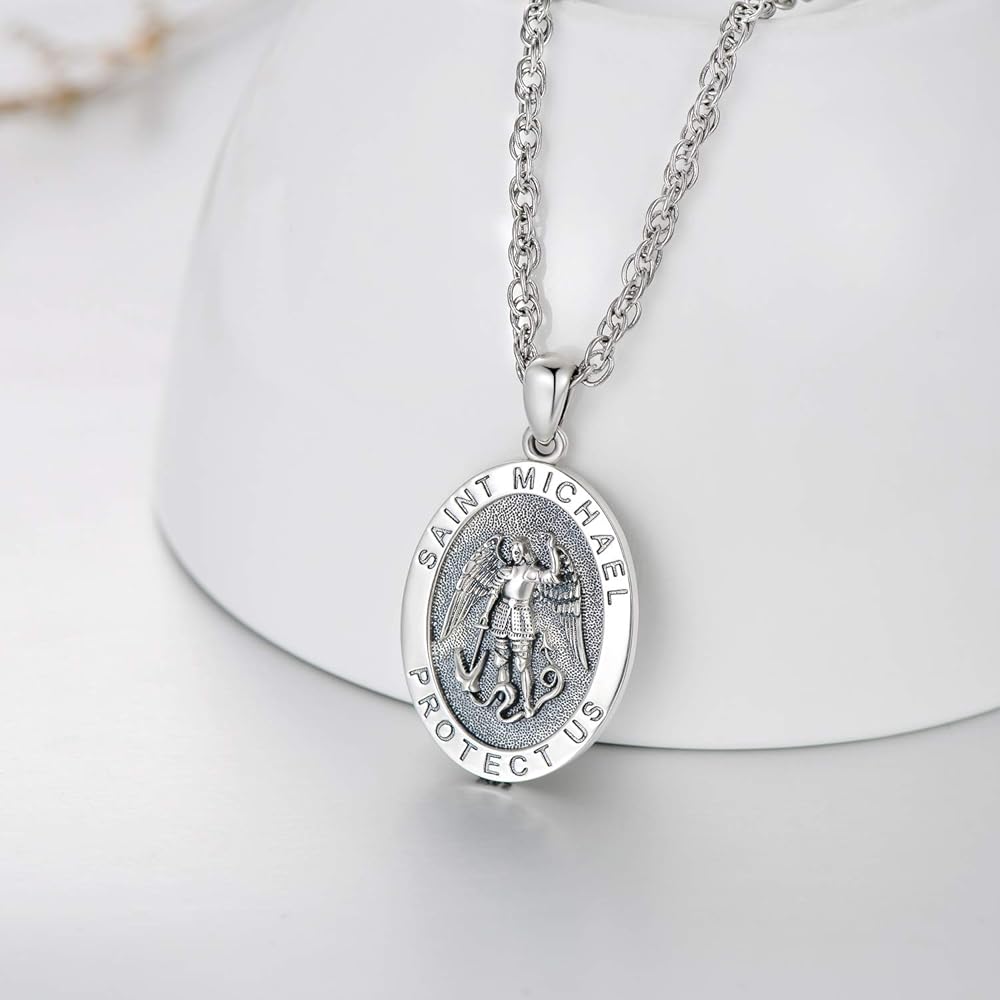 Medaglia Di San Cristoforo In Argento | MONDO CATTOLICO