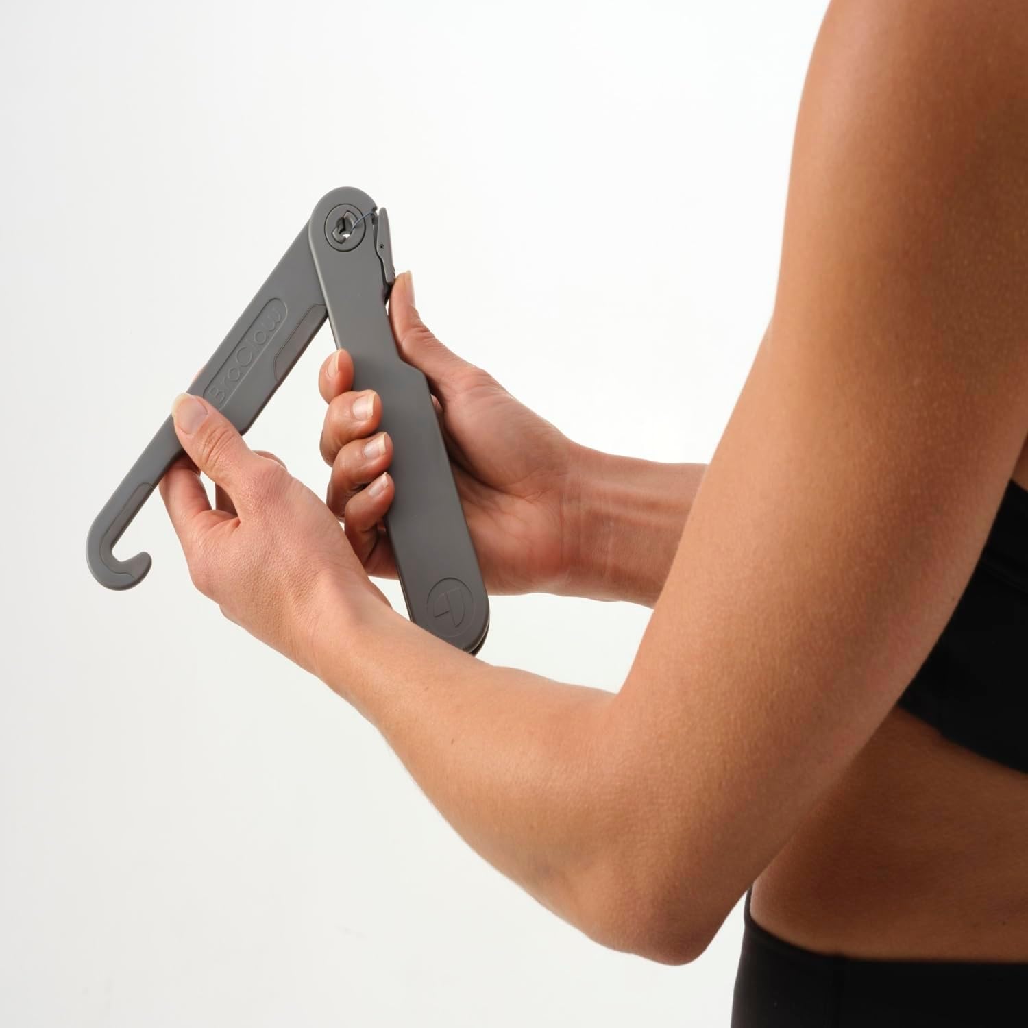 Sports Bra Removal Tool for Tight Activewear, Rose Color, Pack of 1 image 3