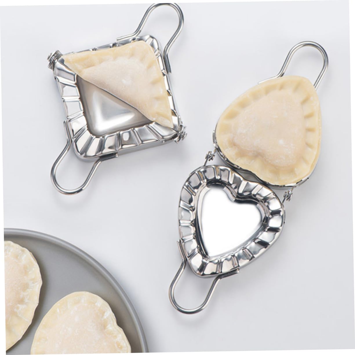 Mikinona Dumpling Wrappers Maker Heart Shape Dumpling Press Ravioli Easy to Clean Artistic Design