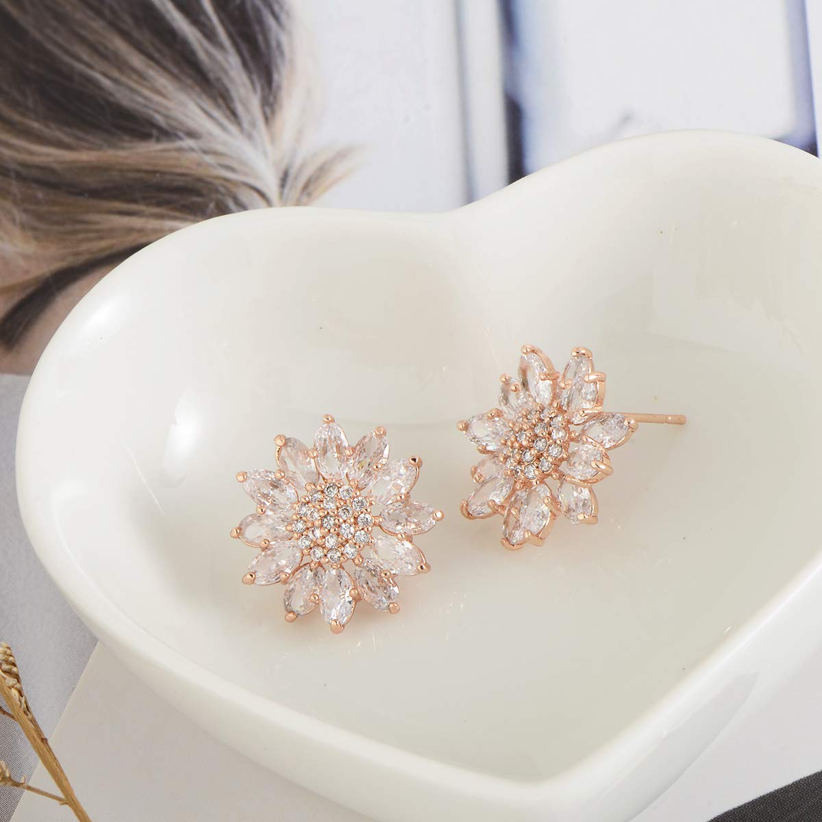 Aretes con forma de flor de cristal, plata de ley, circonita cúbica, diamantes de imitación, margaritas, girasol, racimo, nupciales, bodas, fiestas, bailes, disfraces, joyas para novia, damas de 4