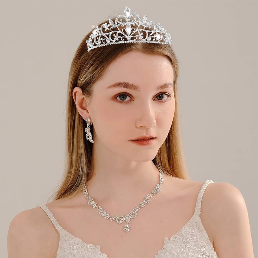 【良品】ティアラ　パールティアラ　pearl カチューシャ Amazon.co.jp: ティアラ カチューシャ ヘアアクセサリー 王冠