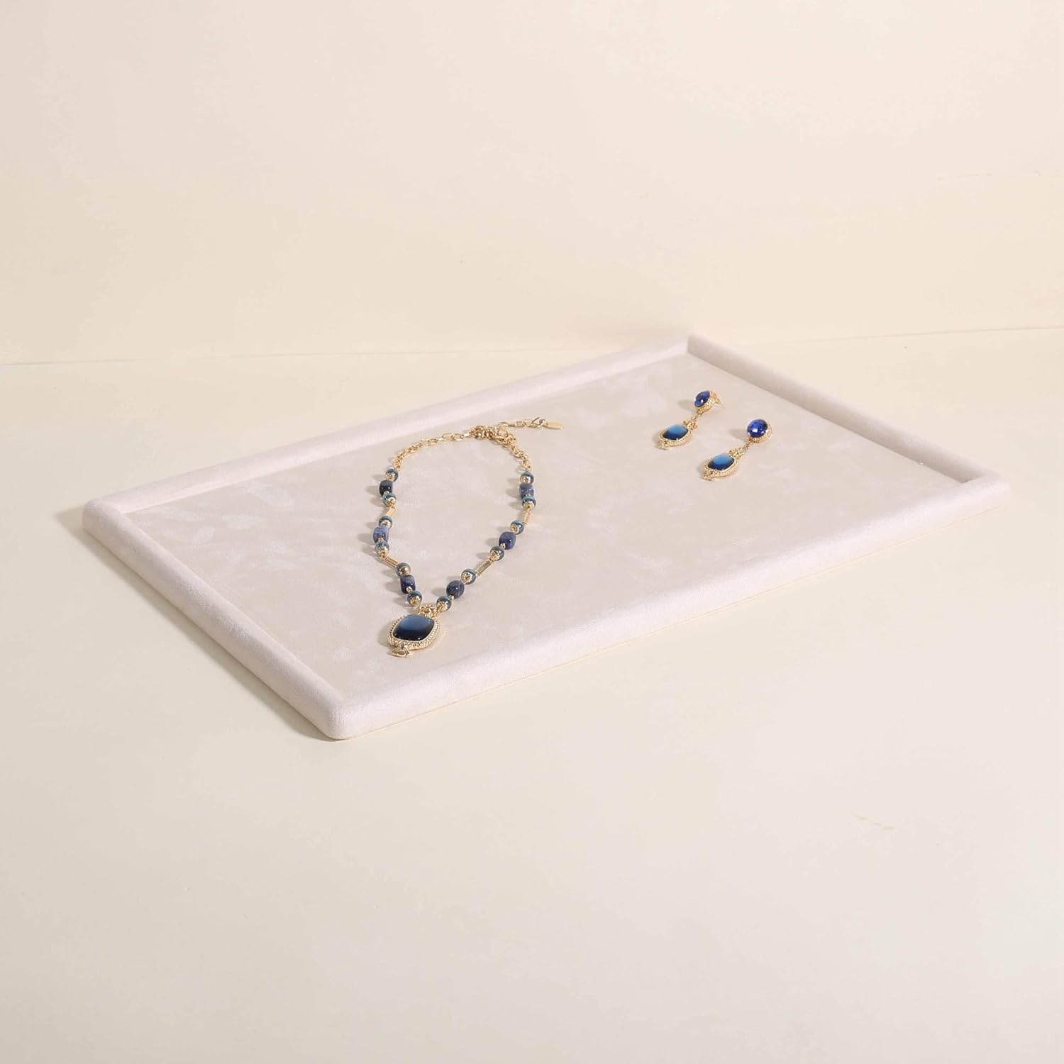 GemeShou Gemehou velvet Jewerly display tray, Top Microfiber Jewelry storage organizer plate, Empty Jewelry showcase tray for Necklace Bracelet Ring Earring Watch (Cream-Large, 17.7 x 11.8 in) Cream Large