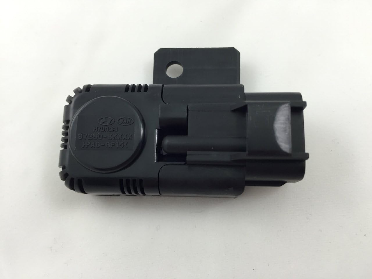 Genuine Hyundai 97280-3K000 Ambient Temperature Sensor