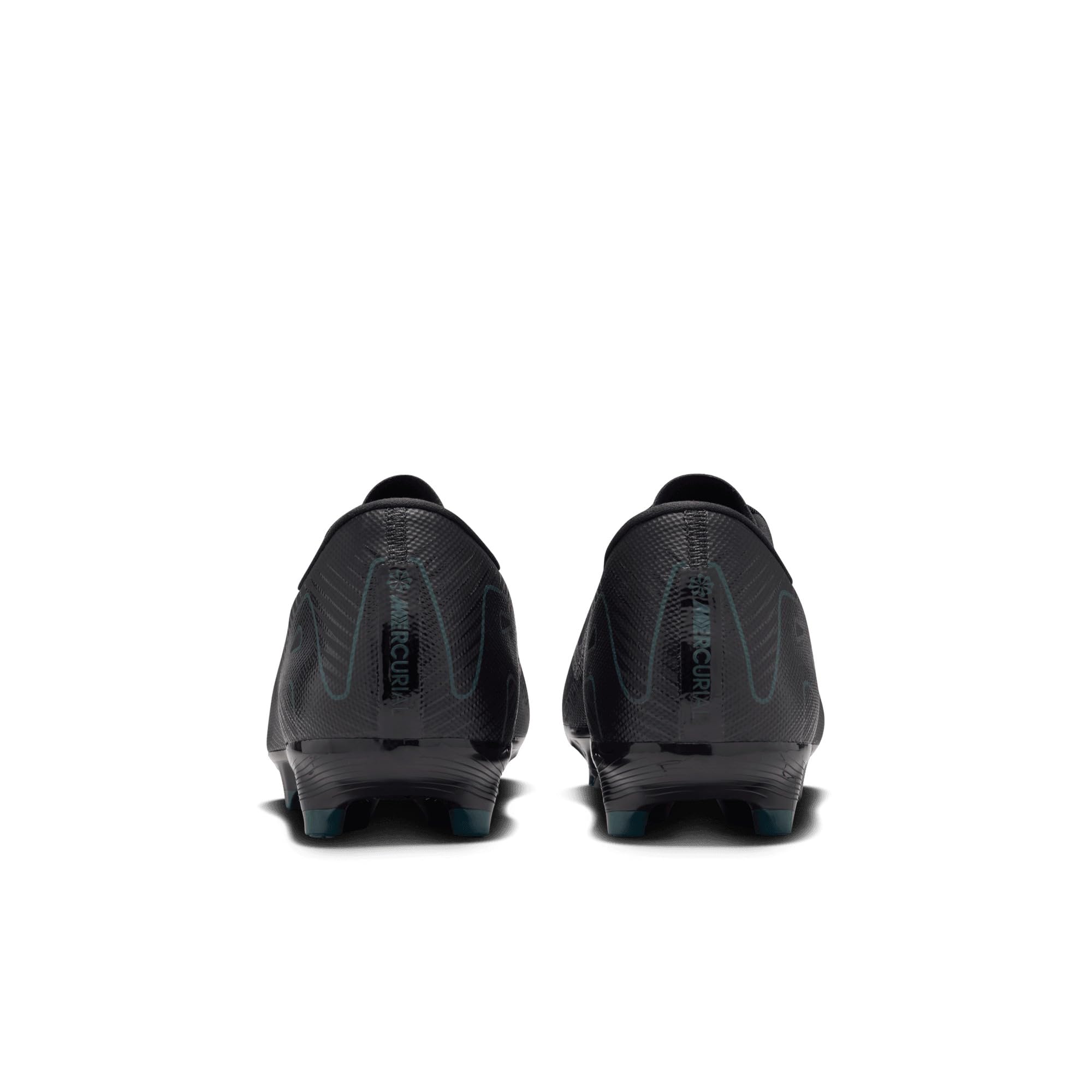 NIKE Men's Zoom Vapor 16 Academy FG/MG Sneaker