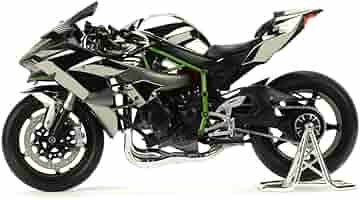 プラモデル塗装完成品　カワサキ Ninja H2R Amazon | MT-001s 1/9 川崎“Ninja” H2R（色分け） 【正規輸入品