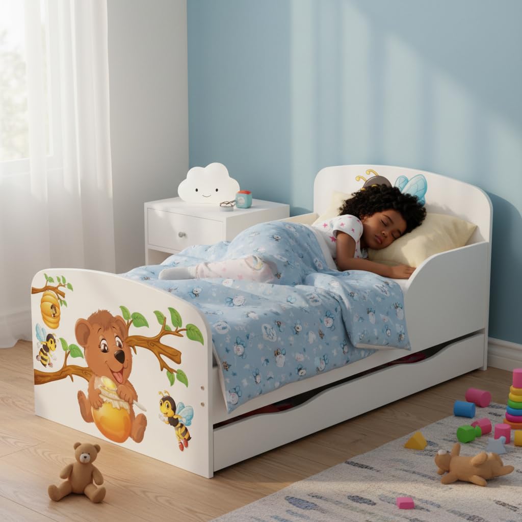 Leomark Einzelbett aus Holz - Honig und Bär - Kinderbett mit Schubladen für Bettwäsche, Stauraum, Holzbett mit Matratze + Lattenrost, Komplett Set, Liegefläche 70/140 cm, UV-Druck