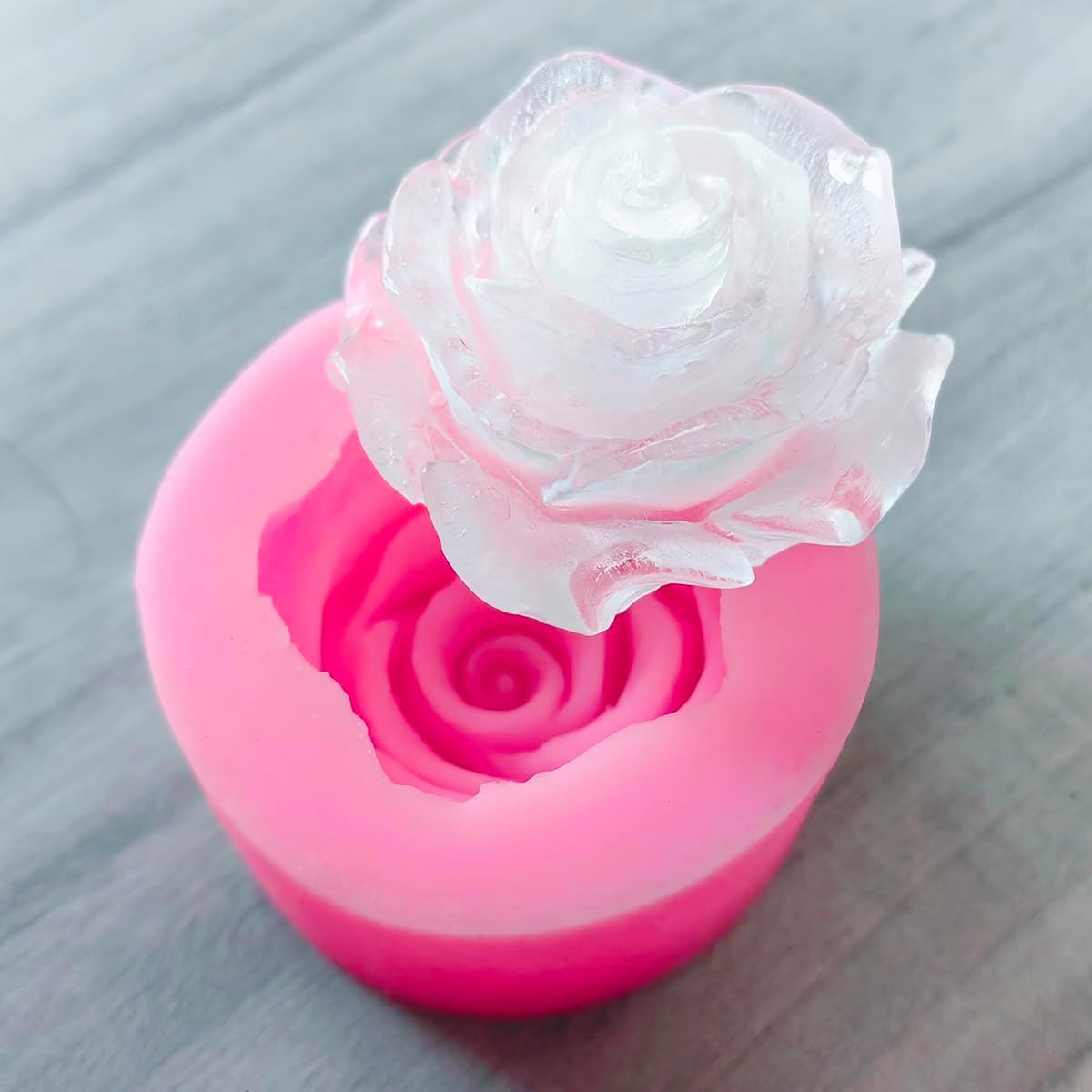 Amazon.co.jp: バラ 薔薇 チョコレート型 立体 大小 2個セット 製氷器