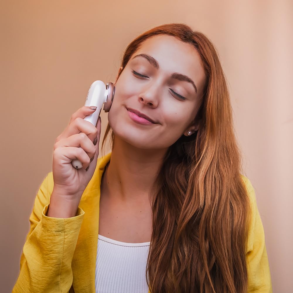 Cecotec Massaggiatore viso FaceCare LightSonic, 3 Modalità, Tecnologia Ionica, Tecnologia di Elettrostimolazione EMS, 5 Livelli di Intensità, Schermo LCD, Autonomia di 60 minuti